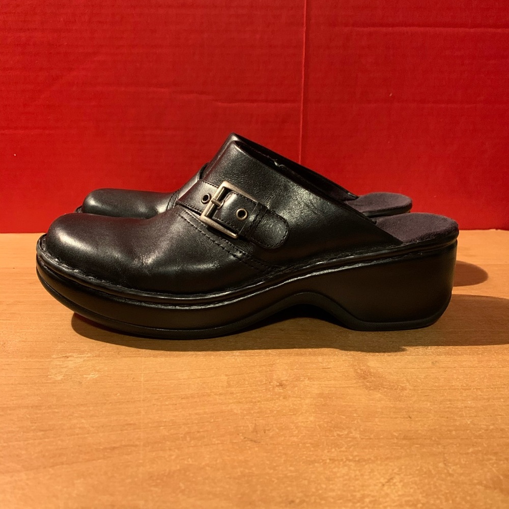 Clarks Bendables Women's Leather Clogs 7